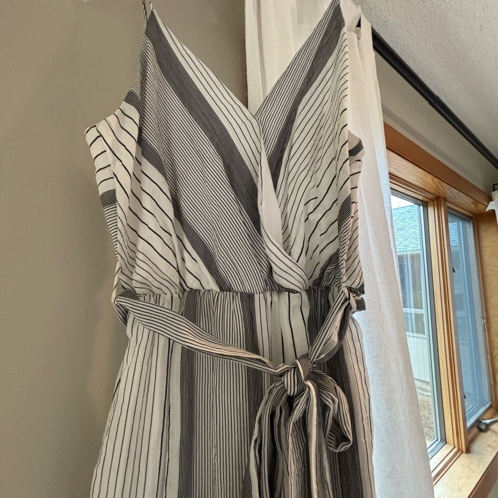 Lightweight pants romper